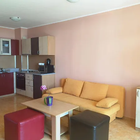 Dolce Complex 公寓式酒店 3*