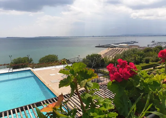 Dolce Complex Апарт-отель Свети-Влас