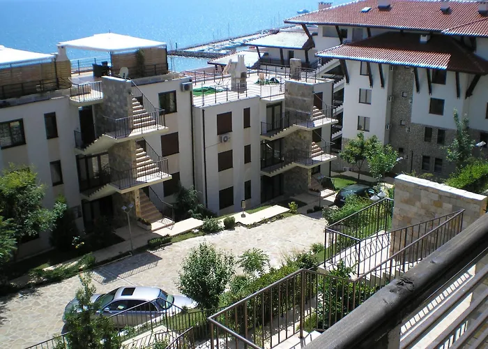 Апарт-отель Dolce Complex 3*