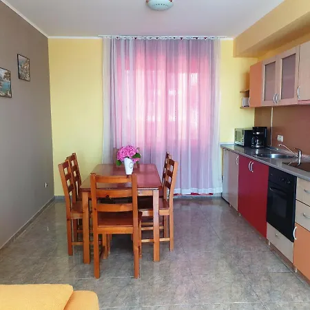 Dolce Vita Apart Complex 3* Свети Влас